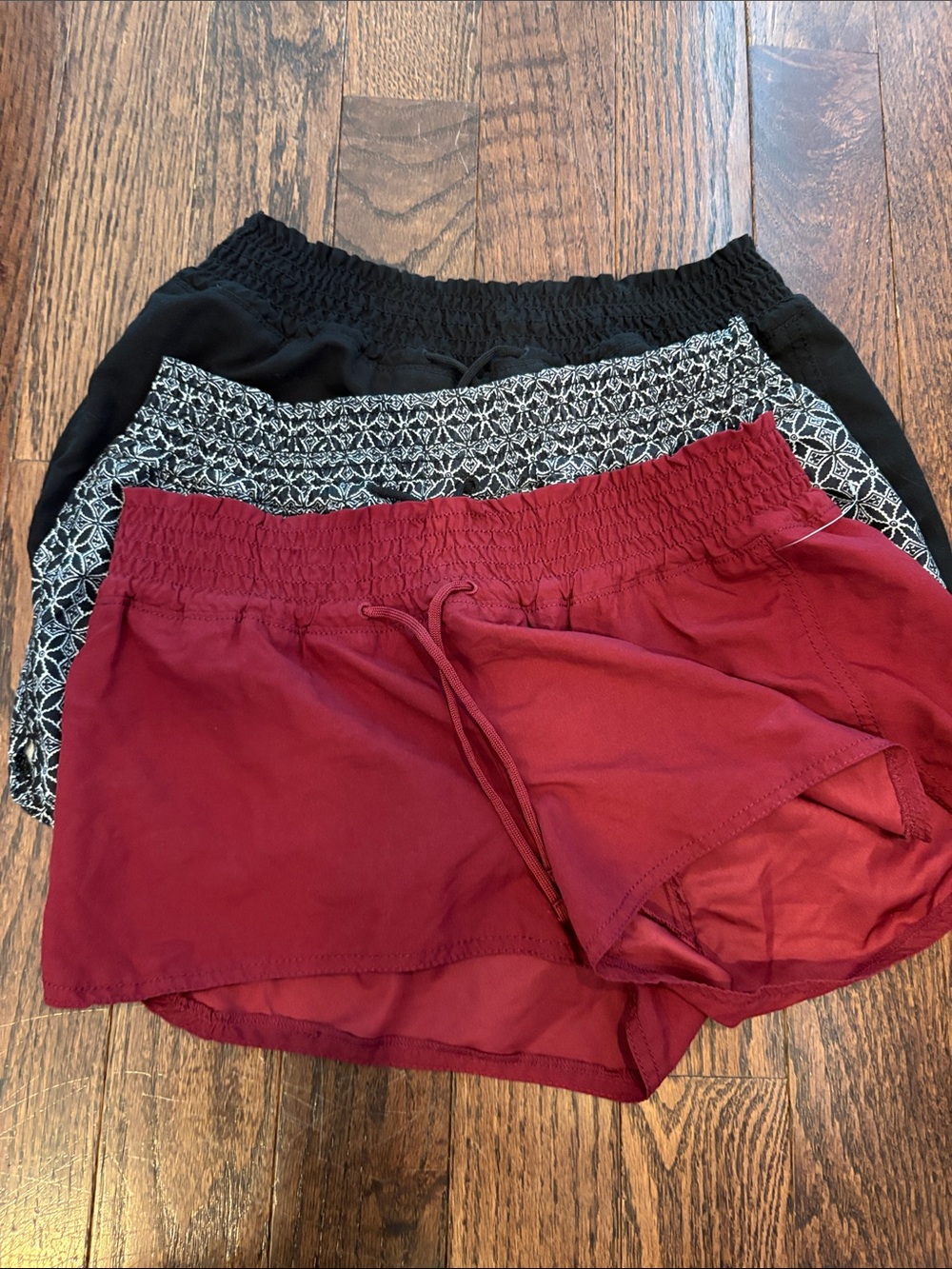 Women’s Athletic Drawstring Shorts in Burgundy – Pack